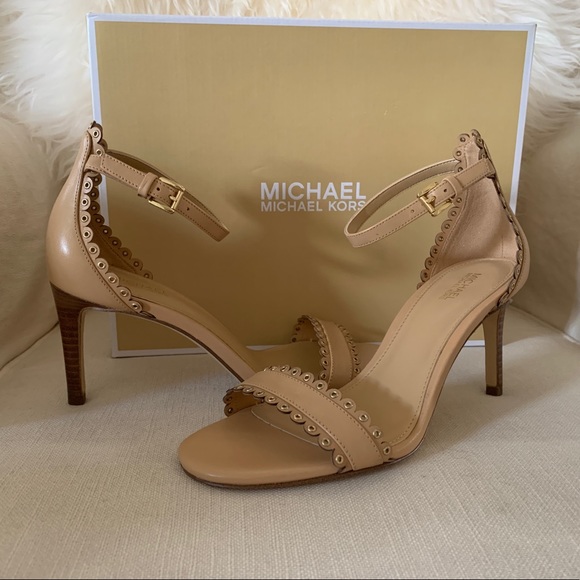 Michael Kors Jessie Leather Sandals (NEVER WORN) - Picture 1 of 11